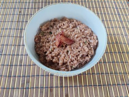 Cover image for Shallots and Red wine risotto
