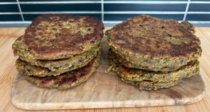 Cover image for Hulk Burger (broccoli patties)