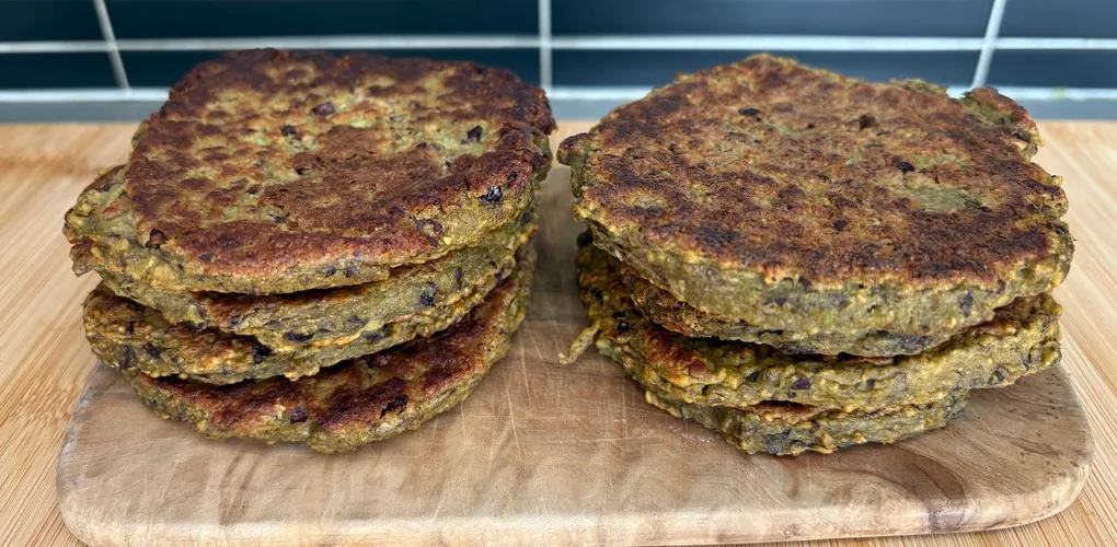 Cover for Hulk Burger (broccoli patties)