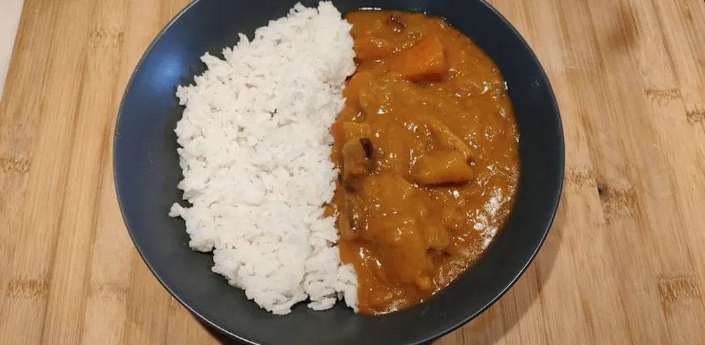 Cover for Karē Raisu (Japanese curry)