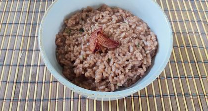Cover image for Shallots and Red wine risotto