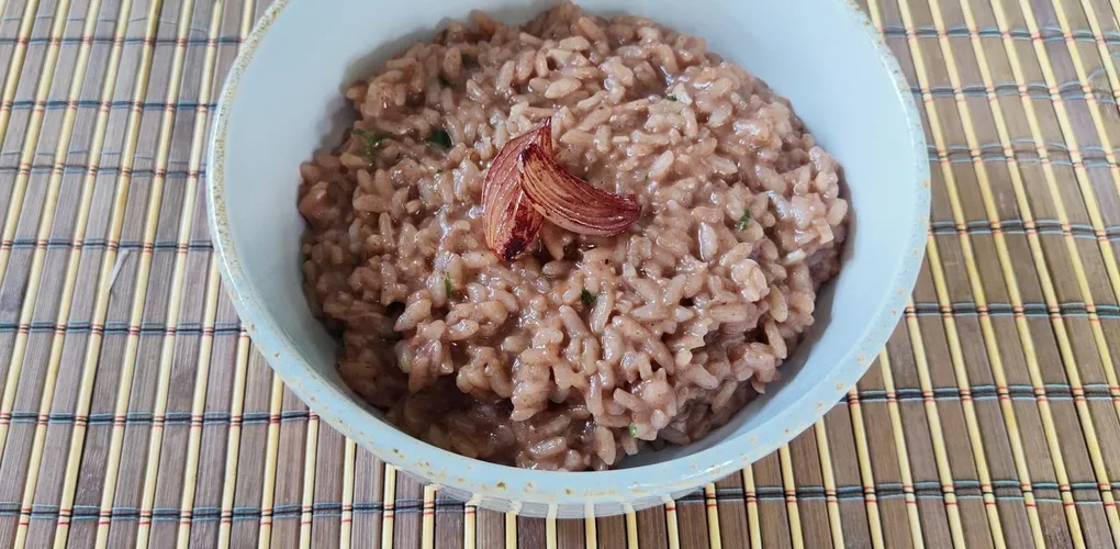 Cover for Shallots and Red wine risotto